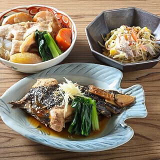 店主おまかせコースは季節感あふれる厳選素材で彩ります♪