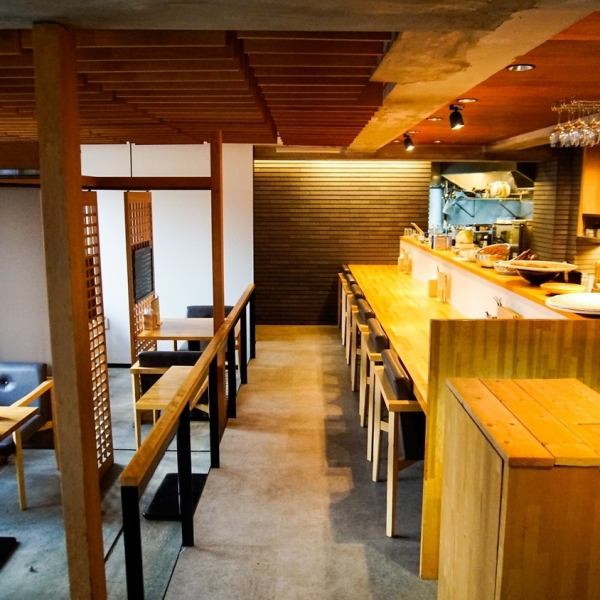 [Can also be used for various banquets] You can spend a luxurious time in a calm atmosphere with a Japanese atmosphere.Perfect for various banquets, anniversaries, and entertainment.