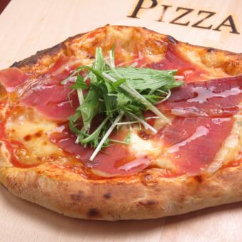 [Pizza takeout!] Freshly cut prosciutto ham pizza