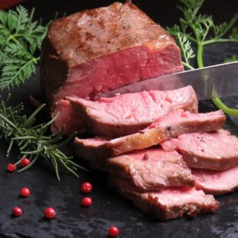 【各種ご宴会パーティーに】ビストロ風特製ローストビーフ→税込3,300円/5,500円