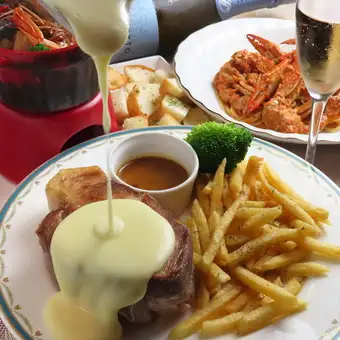 Extra-thick pork steak with avalanche raclette & ajillo, 120-minute all-you-can-drink included* 8 dishes total 5000 yen *Lunch reservations accepted