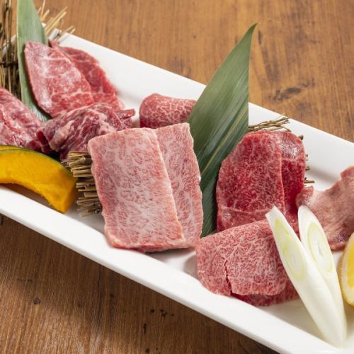和牛8種盛り合わせ