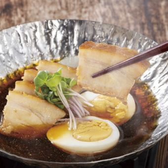 蕎麦つゆで煮る豚角煮~ゆで卵添え~