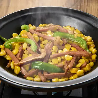 炙り鴨と　とうもろこしのバター炒め