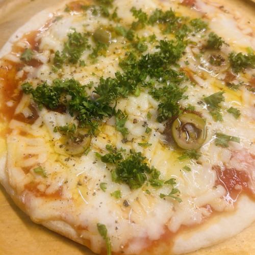 トマトソースピザ
