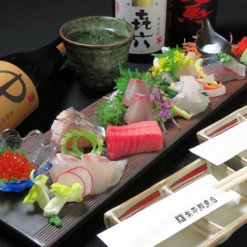 Outstanding freshness sashimi that can only be offered at a fresh fish store!