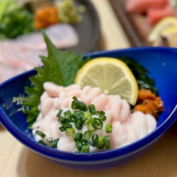 地酒とともに、九州の旬の味覚をご堪能ください。