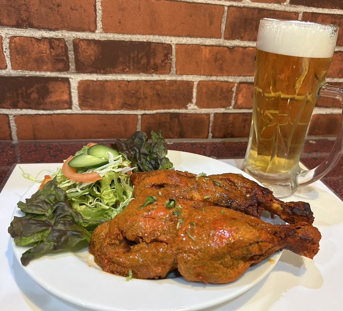 おいしいインド料理といっしょにお昼からお酒も楽しめます！