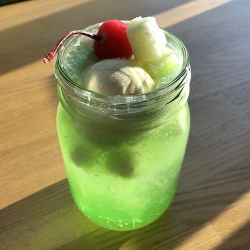 ドリンクもデザートも充実しています！