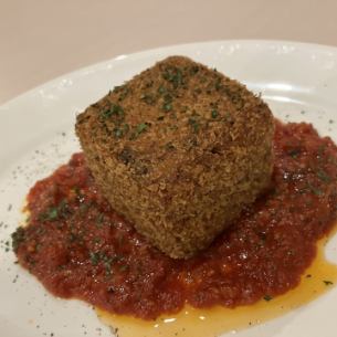 ダイスコロッケ