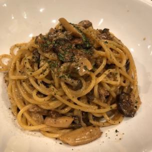 ポルチーニ茸のクリームパスタ