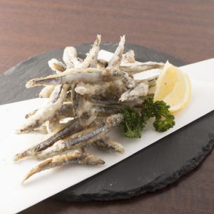 Deep-fried silver-stripe round herring