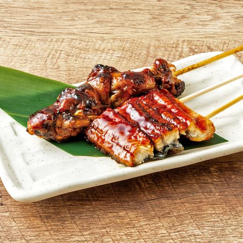 Double eel skewers (1 eel skewer and 1 eel liver skewer)