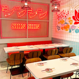 10名様以上の中規模宴会も可能です！人数に応じてテーブルの配置は変更できます◎