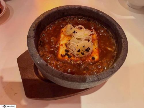 repost 
@yoshiko.2 様

ご来店頂き、素敵なお写真をご投稿頂きましてありがとうございます🌈
バースデーコースお楽しみいただけましたでしょうか🎂🎈

是非、またシンシンでお食事をお楽しみください🇨🇳
・
・
・
#エビ中華シンシン 

エビ料理満喫した！

酔っ払い天使の海老
クリームチーズの紹興酒漬け
ハチノスの甘辛炒め
海老水餃子
よだれ鶏
小籠包
海老チーズ春巻き
カクテルシュリンプ
シンシンの海老マヨ
青椒肉絲
麻婆豆腐
海老チャーハン
胡麻団子

12品＋バースデープレート
全部めっちゃおいしかったー！

大満足！

#船橋グルメ #千葉グルメ 
#船橋中華 #シンシン