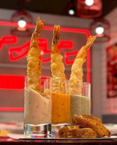 船橋で女子会をするなら、エビ料理が主役の中華居酒屋シンシンで
写真に撮りたくなるエビ料理と、
みんなでつまめる中華メニューが揃うシンシン。

気取らず入れて、ちゃんと美味しい。
そんなバランスが女子会にちょうどいい理由です。

20〜30代の友人同士で、
楽しく話して、軽く飲んで、しっかり満足できる一軒です。

#船橋女子会 #船橋中華 #船橋居酒屋 #船橋グルメ #エビ中華シンシン