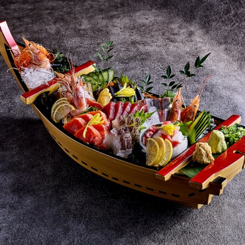 厳選鮮魚の豪華舟盛り