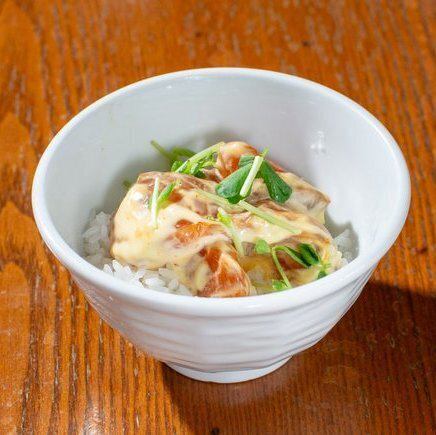 【小腹丼】海鮮ポキ弾丼
