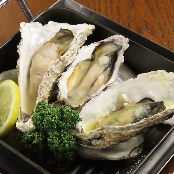 牡蠣のガンガン蒸しや炭火焼き鳥！大人気の食べ飲み放題は全メニュー約60種食べ放題、約70種飲み放題♪