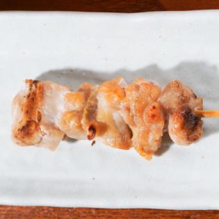 鶏串 / 豚串 / 砂肝 / ひな皮 / ポンポチ