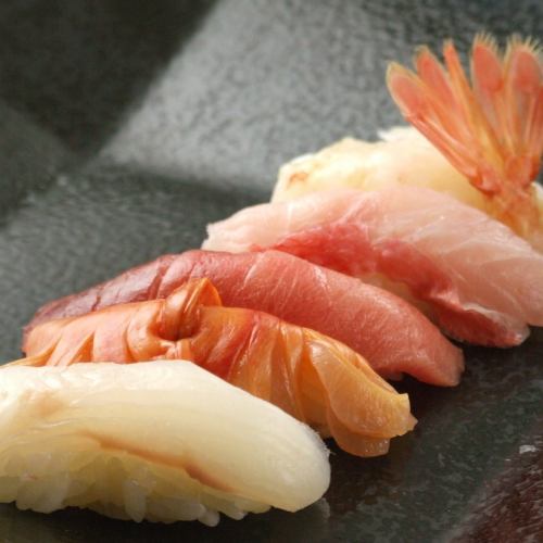 中トロ・ひらめ・たいら貝