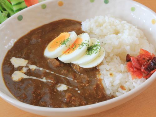 传统泰式牛筋咖喱（配沙拉）