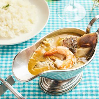 シーフードココナッツカレー【夏季限定】