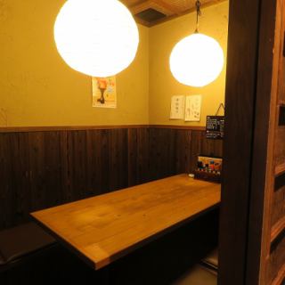 [2nd floor] We have a private room that can accommodate up to 7 people.