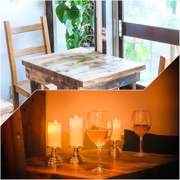 [Seats for two people that are great for a date♪] The white-based interior of the restaurant has an outstanding cleanliness♪ The wood-like table seats are also cute◎ Not only can it be used by women, but it is also great for special occasions such as dates and anniversaries. ☆ The "cafe expression" where the sun shines in during the day.At night, the candles are gently lit, giving you a “bal expression”.Please enjoy the expression that changes between day and night ♪
