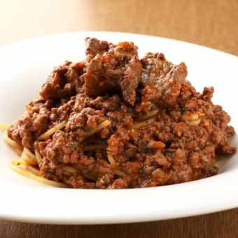 あかうしのボロネーゼI use Tosa Wagyu Beef Spaghetti with Meat Sauce