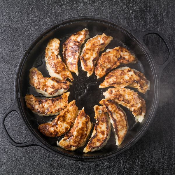 餃子好き必見！全20種食べ放題