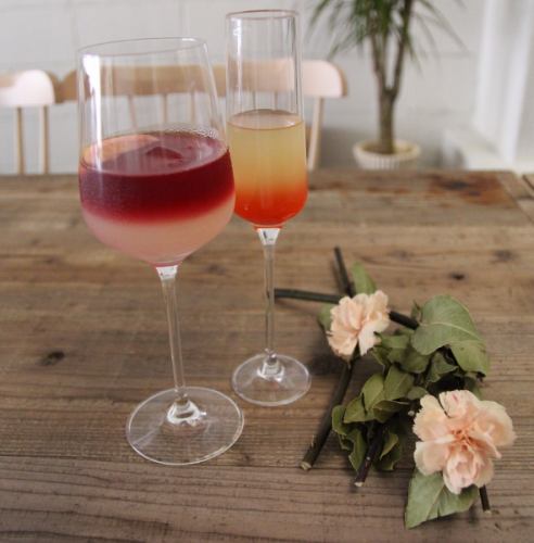随意享用一杯葡萄酒◎您可以通过玻璃杯订购红酒，白葡萄酒和起泡酒。