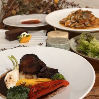 Christmas Dinner (12/24-25 only) from 5:00 PM [24th is fully booked]