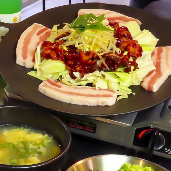 チュサム（いいだこと三段バラの鉄板焼き）