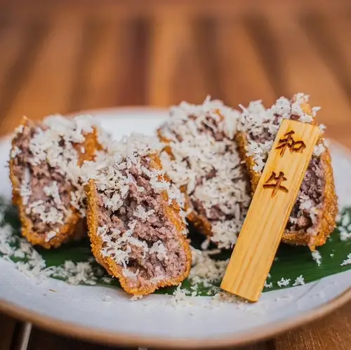 和牛牛肉配山芥末碎肉排