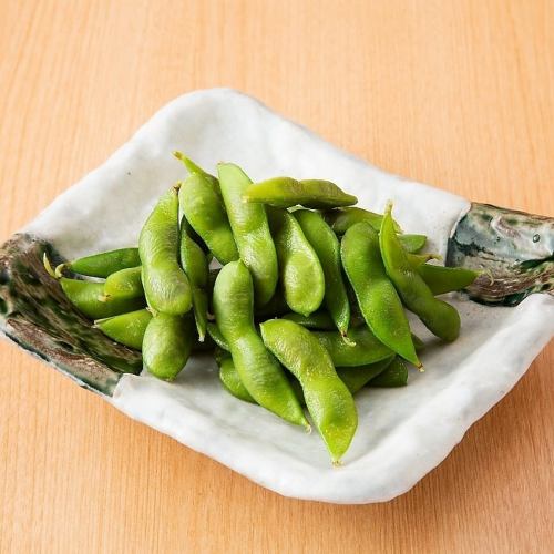 Black soybean edamame / seafood potato salad