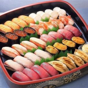 看起来很漂亮♪ 庆祝活动时也推荐寿司拼盘。