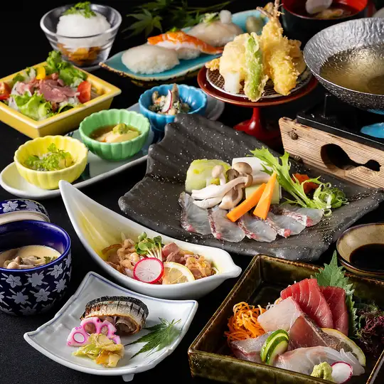 秋宴会【会席】鯛しゃぶ小鍋 中トロ刺身盛、秋刀魚の幽庵焼きや天ぷら、寿司《120分飲み放題付》