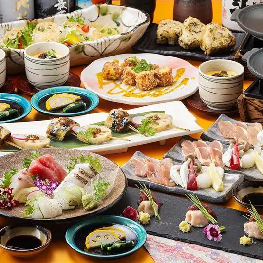 【熊本郷土料理コース】馬刺し盛り合わせや赤鶏水炊き、刺身5種盛り等《120分飲み放題付》