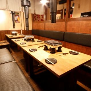 一体感のある一列の11名様から14名樣用の個室《喫煙可》