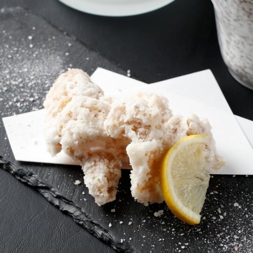 Deep-fried chicken skin