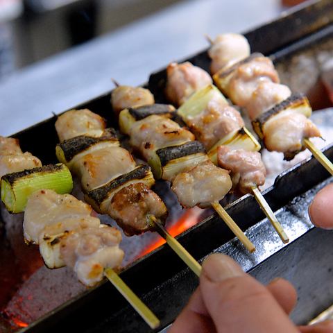 つくば鶏を炭火で丁寧に焼きあげた本格炭火焼！ご堪能ください！