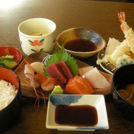 Sashimi and tempura set