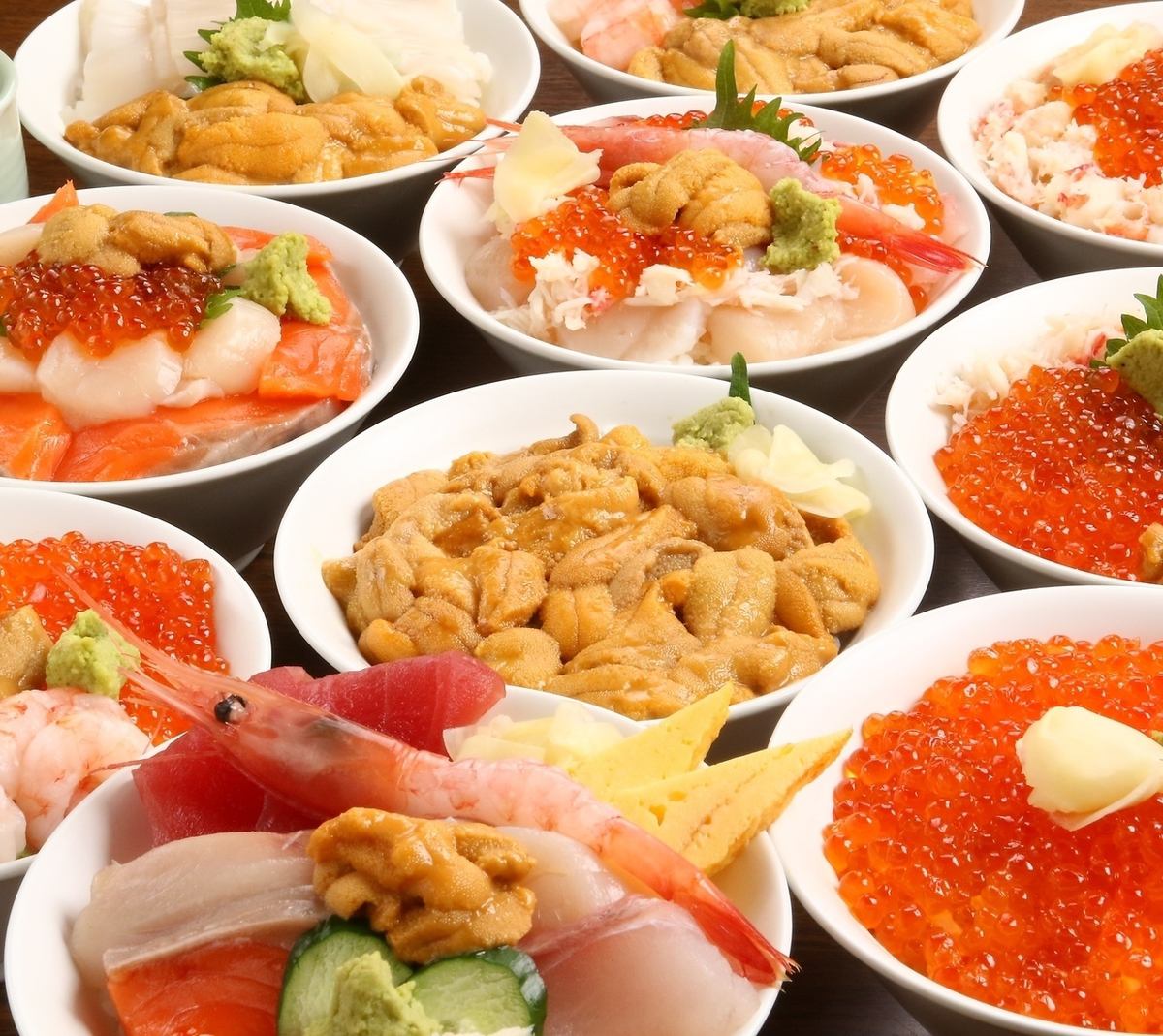 Equipped with a parking lot! You can enjoy a wide variety of seafood rice bowls♪ Perfect for a drive or sightseeing!