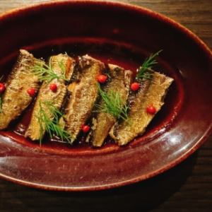 Smoked oil sardines