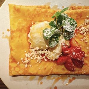 Sweet potato, apricot and cheese panna cotta crepes