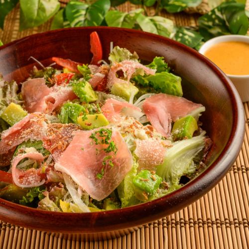 Prosciutto and avocado salad