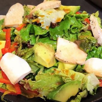 Avocado and chicken breast salad