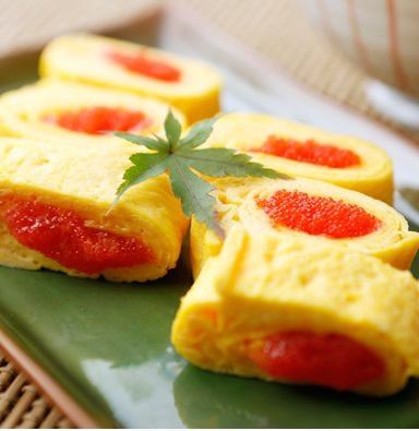 Tamagoyaki with egg / omelette of mentaiko