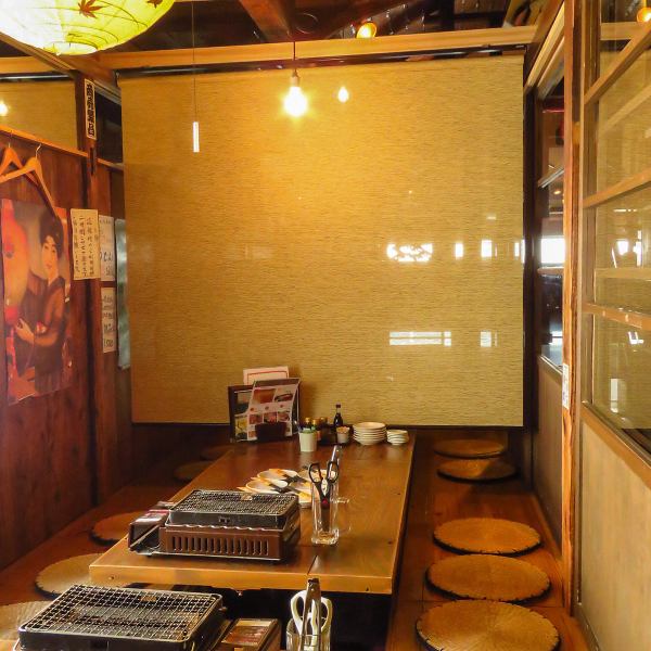 [All seats on the 2nd floor are digging kotatsu seats] Inside the store where large and small banquets are possible, all seats are partitioned by acrylic boards and roll curtains! There are also digging seats and private rooms, so it can be used for various scenes.Large banquets are also OK! It is a popular izakaya that is a 3-minute walk from Kagoshima Chuo Station, so the location is easy to understand.